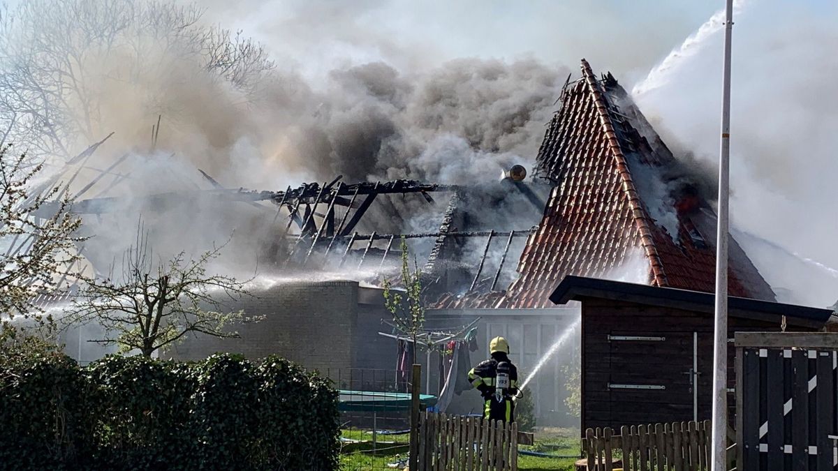 Inwoners van St.-Jacobiparochie willen gedupeerden van de brand helpen