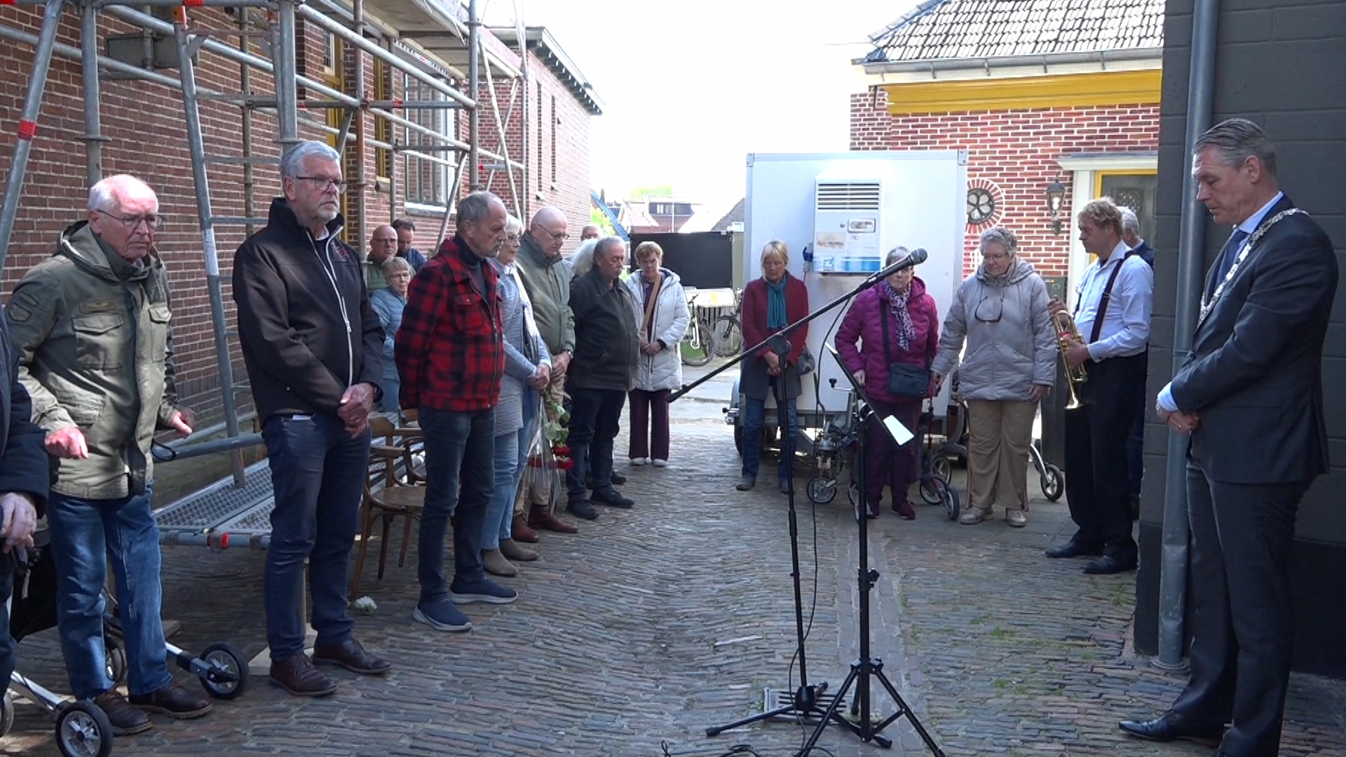 Razzia herdacht in Winsum: 'Ik hou mijn hart soms vast met wat er op dit moment gebeurt'