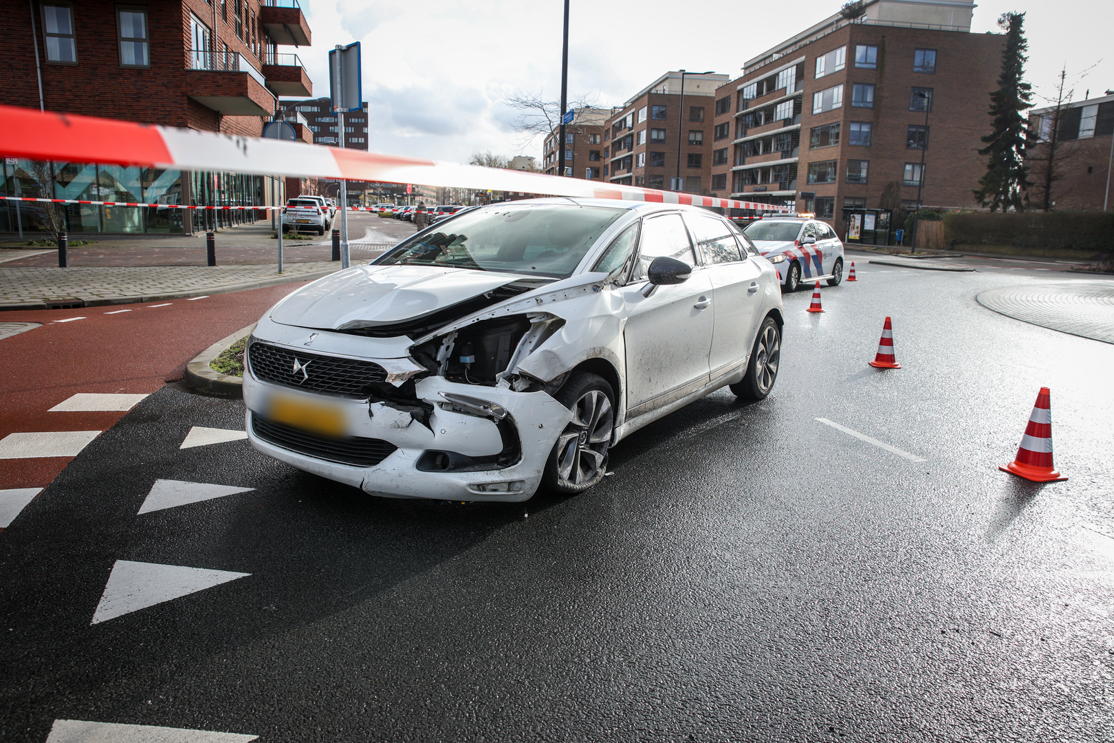 De achtervolging eindigde op de Van Hogendorplaan.