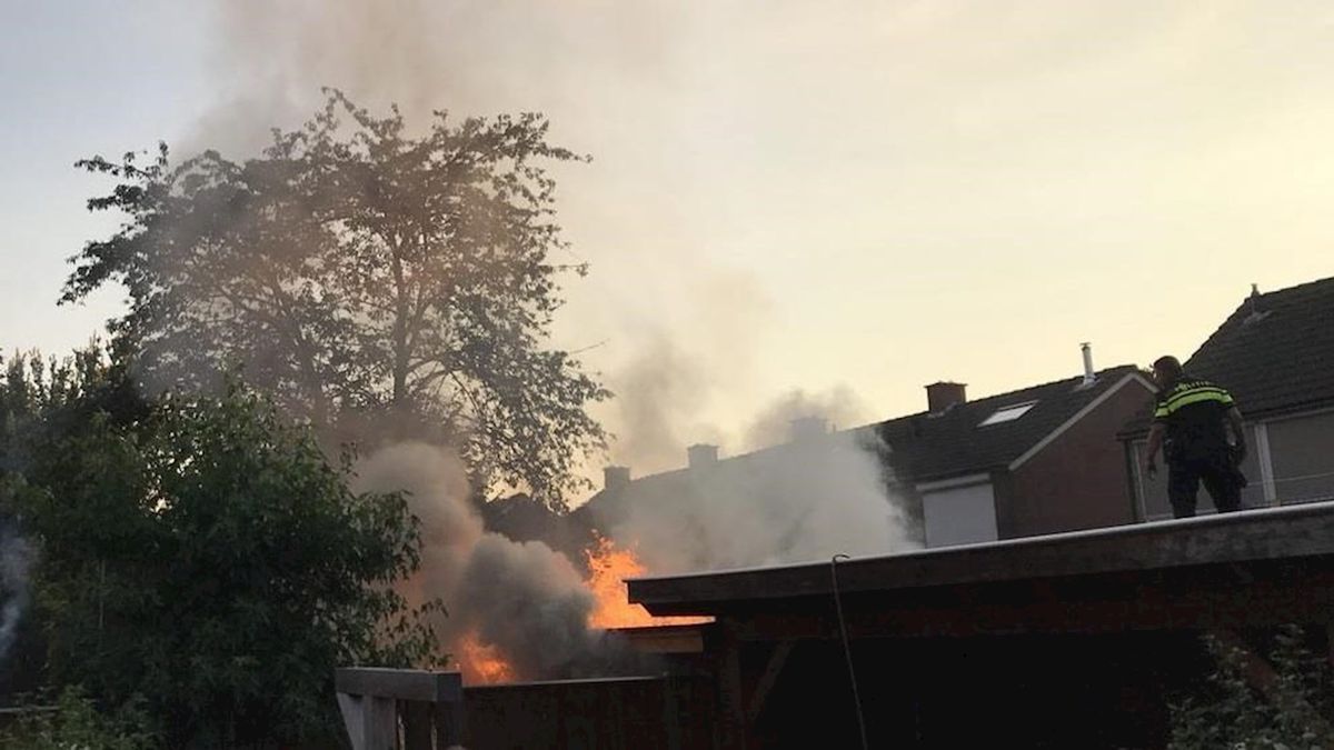 Net nieuwe veranda in vlammen op in Westerhaar