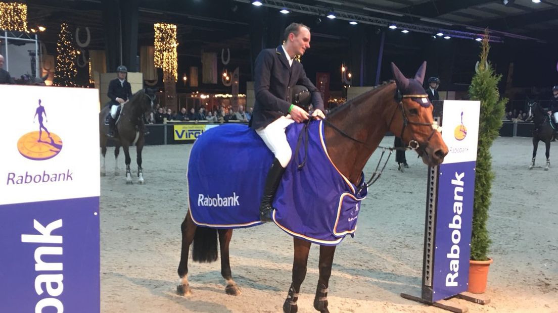 De winnaar Daan van Geel met zijn paard Djam