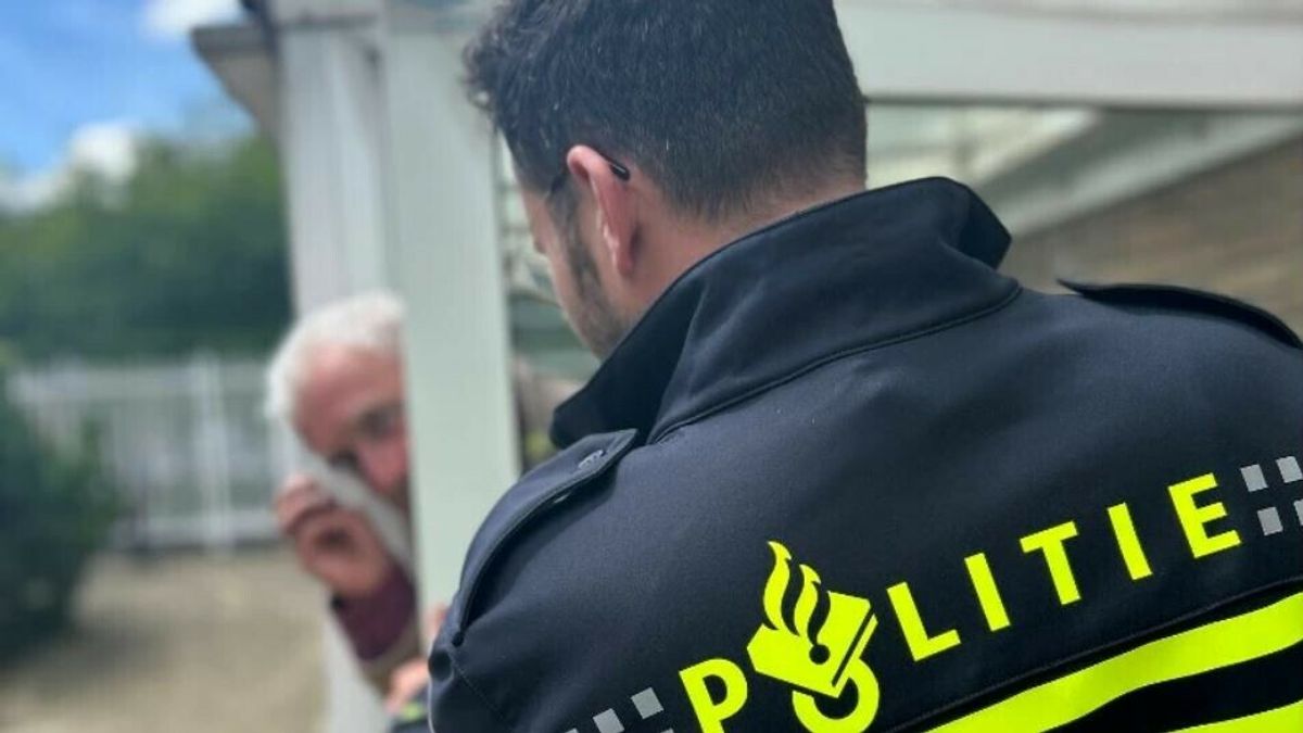 Nepagenten in de kraag gegrepen in Meppel