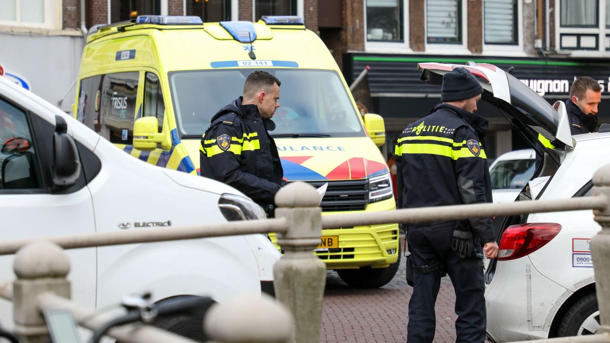 Trekker en auto botsen in Kootstertille