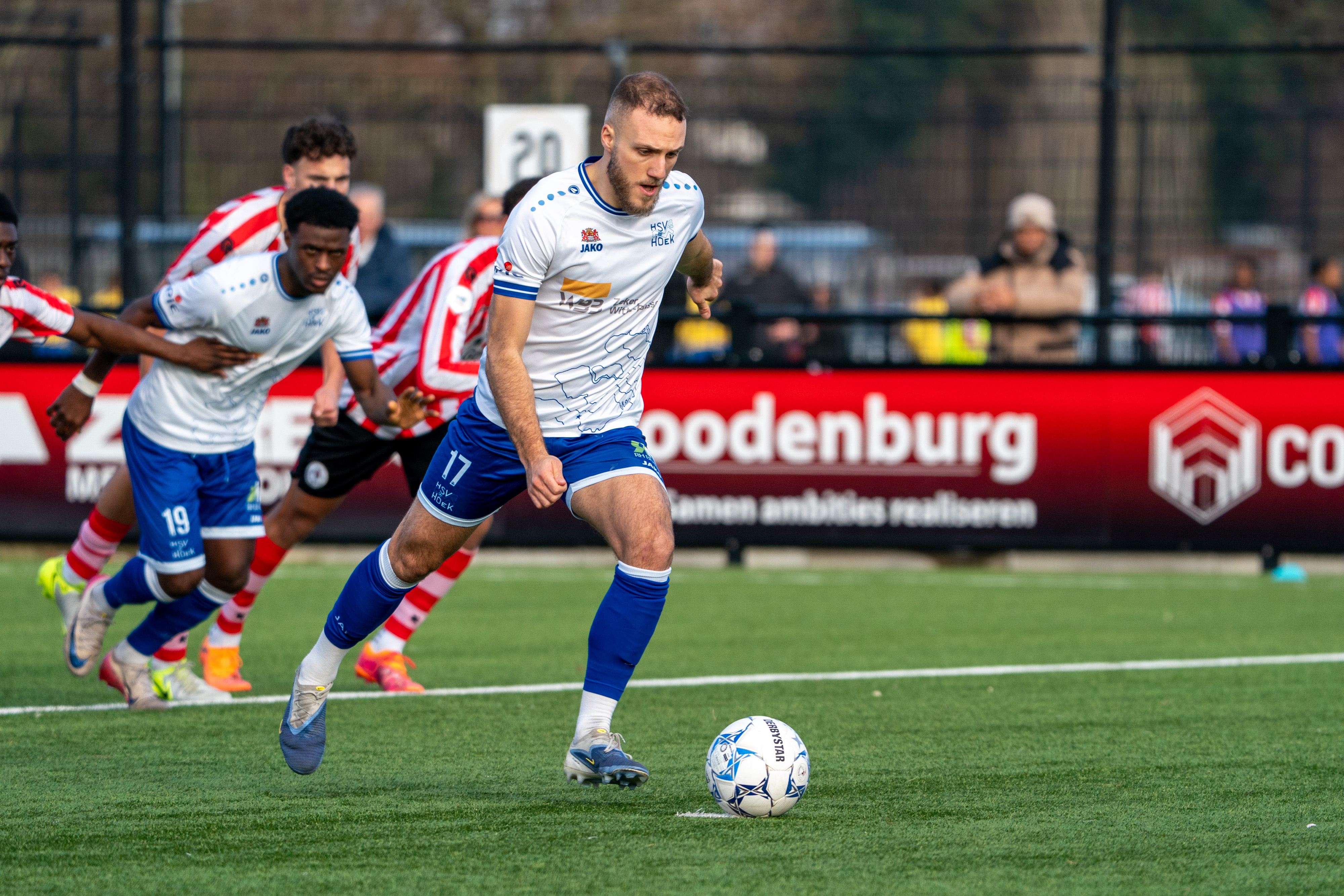 Hoek-topscorer Sula naar Roemenië, club haalt ervaren prof als vervanger