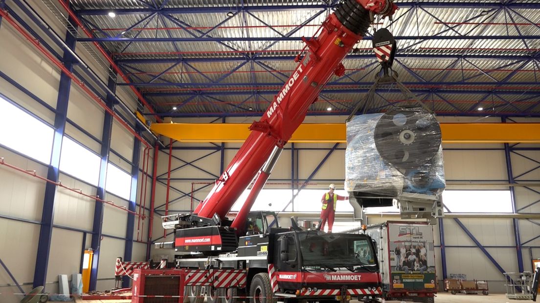 Attero plaatst machines in de nieuwe fabriek (Rechten: RTV Drenthe)