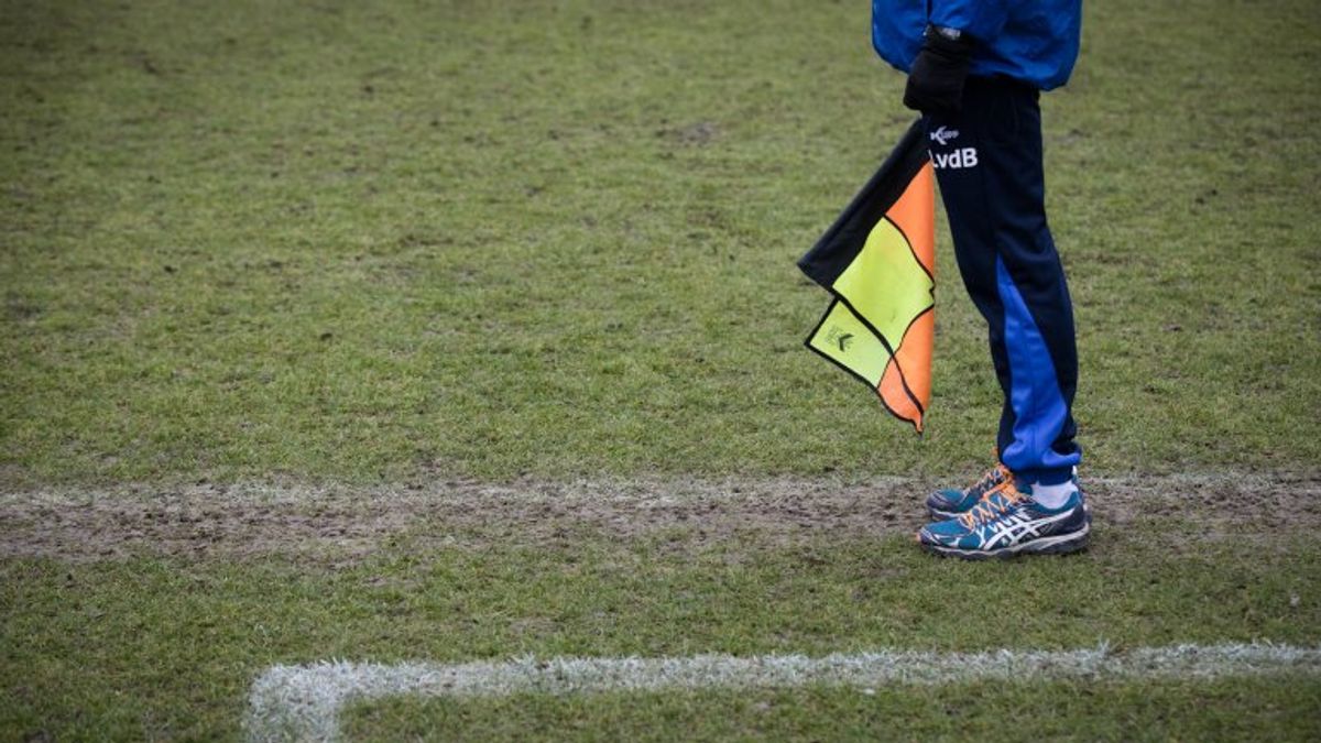 Stoppen slaan door bij Tiendeveen: Achilles 1894-grensrechter geschopt en geslagen