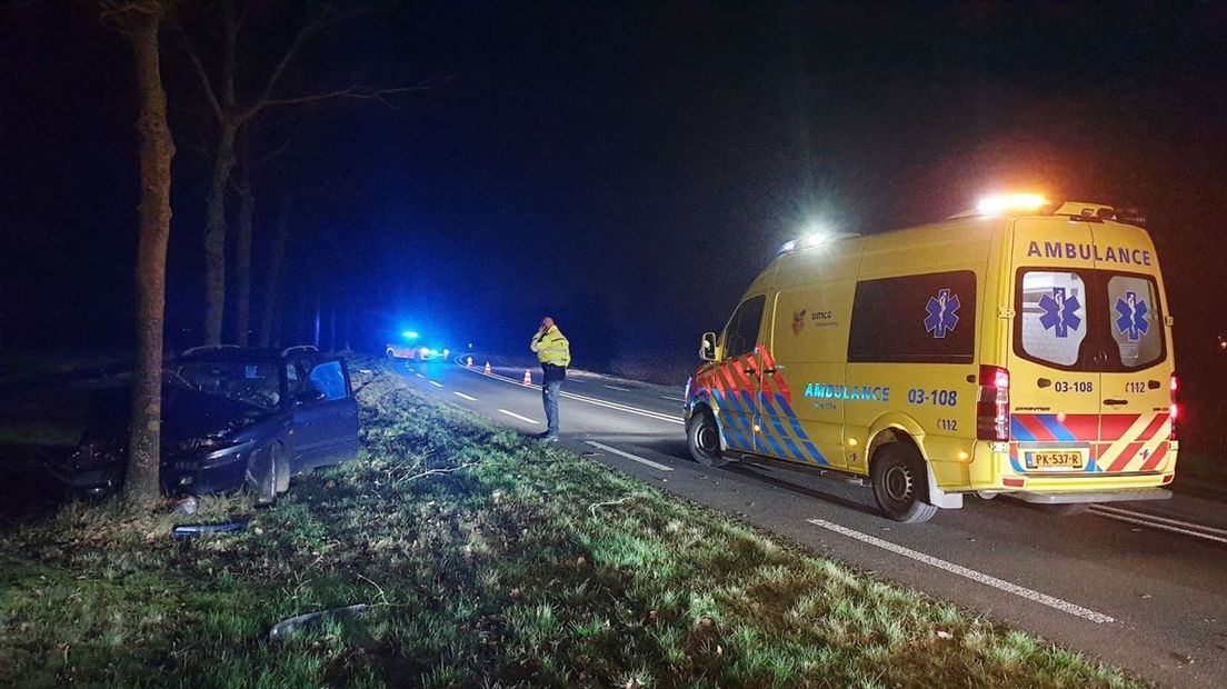 Twee gewonden bij botsing bij Peize