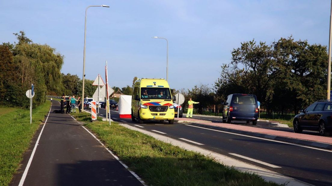 De hulpdiensten kwamen ter plaatse na het eenzijdige ongeval met de motor.