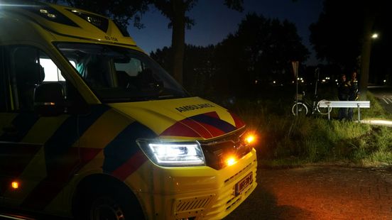 Fietser gewond geraakt bij ongeluk in Hollandscheveld. Fietser gewond geraakt bij ongeluk in Hollandscheveld.