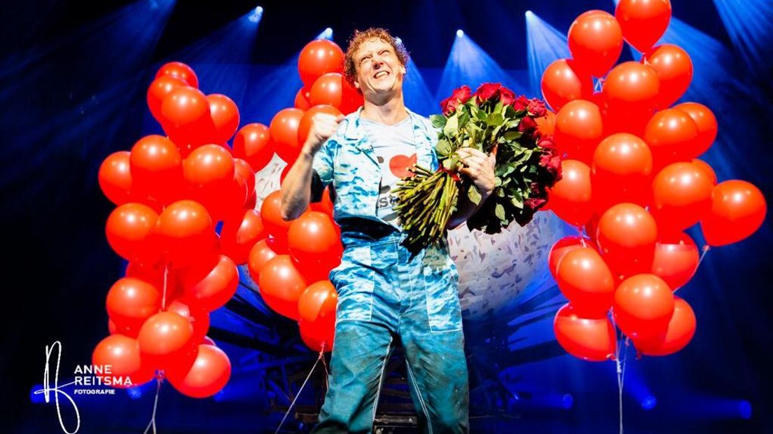 Jochem Myjer na zijn 100ste show in Carré