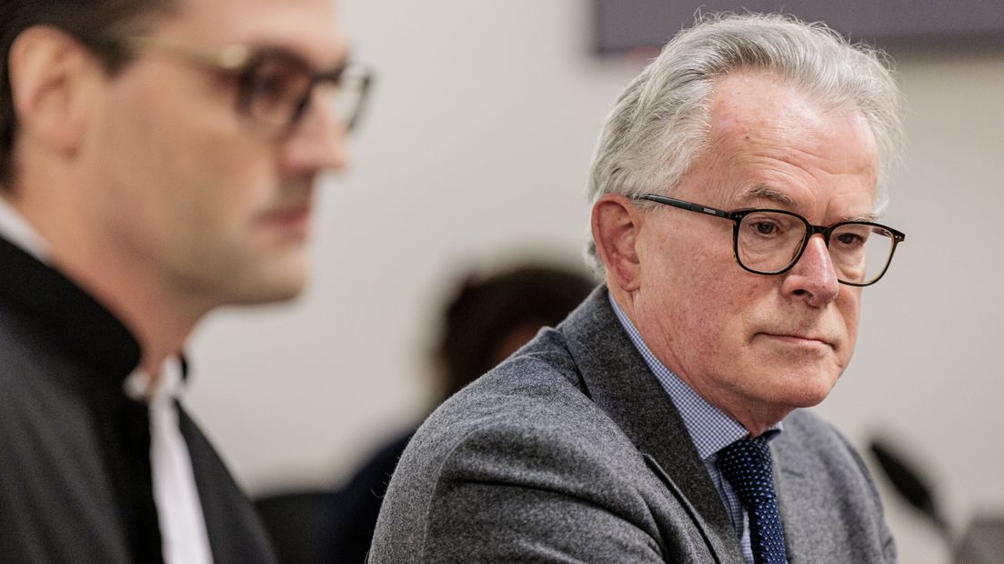 Voor oud-burgemeester Koen Schuiling (r) staat er veel op het spel