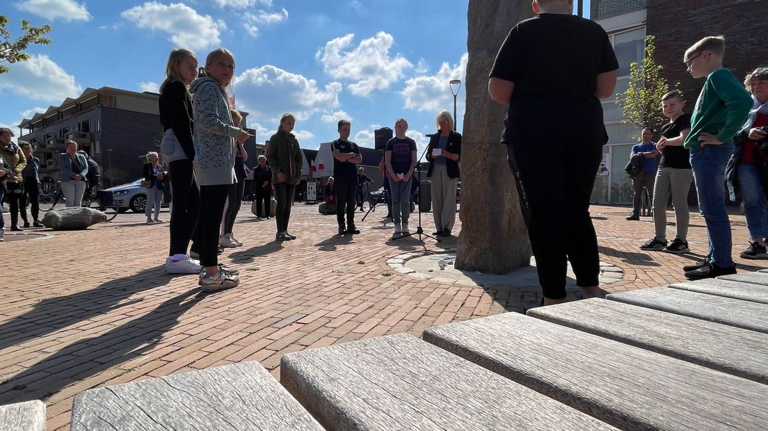 Roden onthulling monument Vertrekpunt