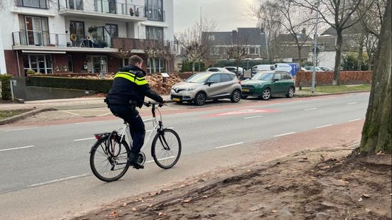 Olga geeft fiets aan politie en belandt in achtervolging