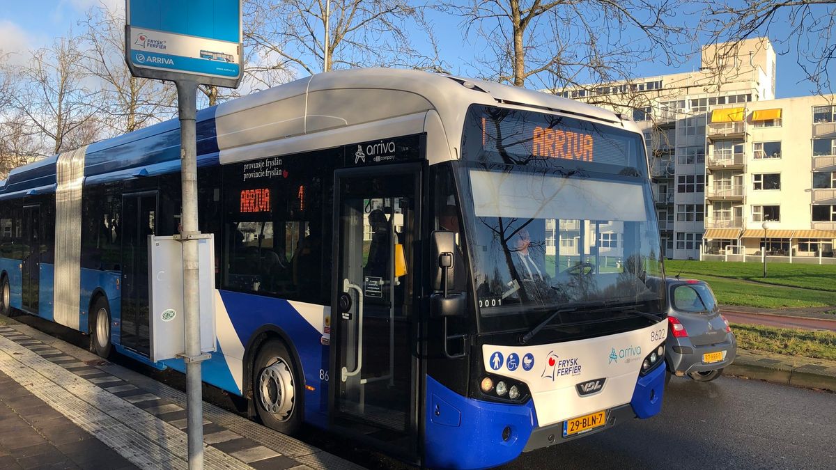 Arriva lanceert 'Zero Emissie'-bussen in Leeuwarden - Omrop Fryslân