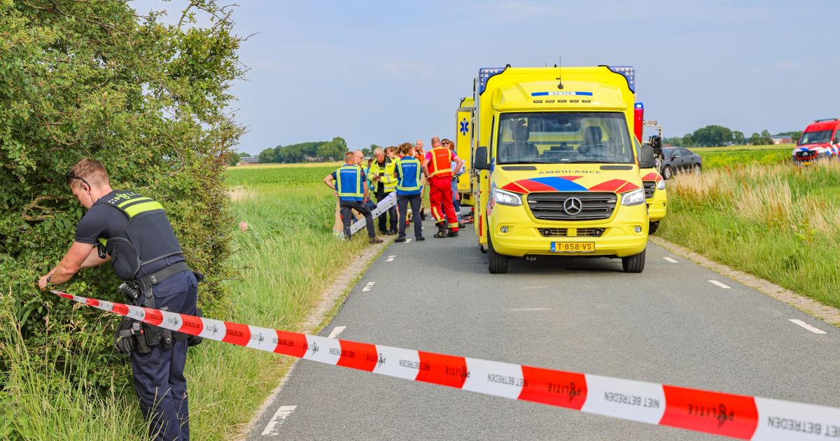 112-nieuws: Motorrijder in de sloot bij Stedum