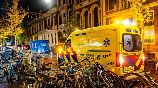 Gewonde in centrum Nijmegen • botsing met drie autos. Gewonde in centrum Nijmegen • botsing met drie autos.