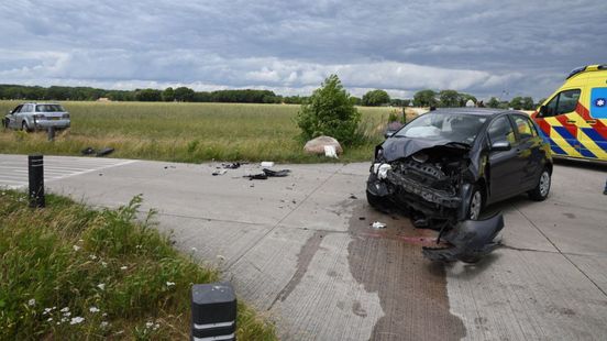 Drie gewonden bij botsing tussen Darp en Havelte. Drie gewonden bij botsing tussen Darp en Havelte.