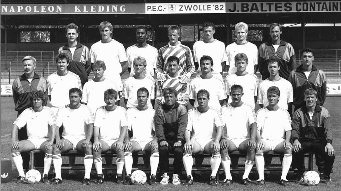 PEC in '88/89, met Michel van Oostrum (onderste rij, vierde van links)
