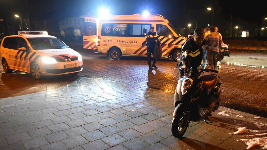 Scooterrijder gewond naar ziekenhuis
