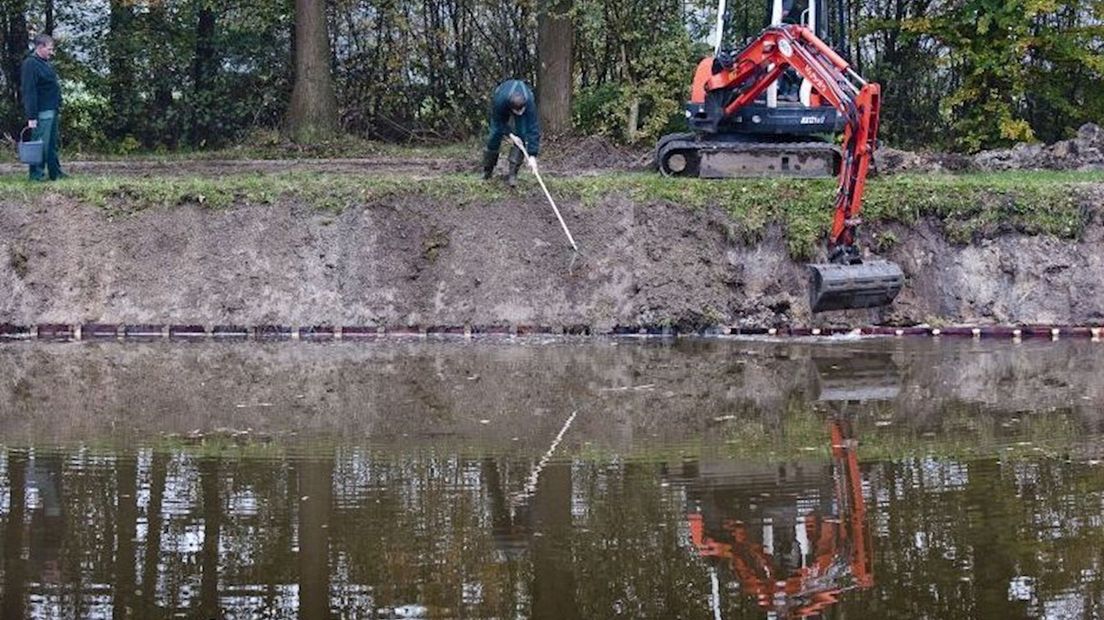 Waterschap aan het werk bij Lateraalkanaal