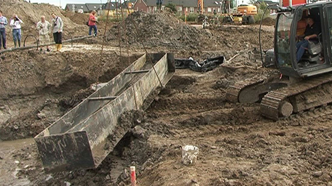 De opgraving van de kano in 2011