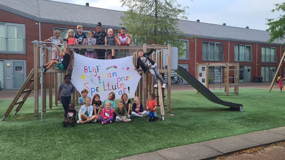 De buurtkinderen willen dat het toestel blijft.