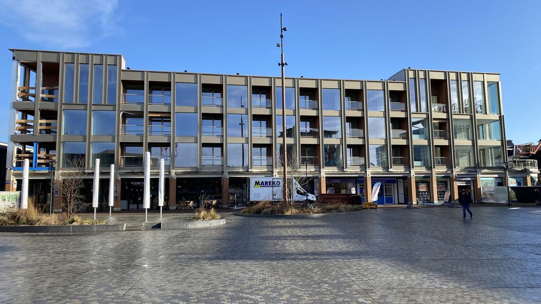 Boven winkelcentrum 't Forum aan het Koopmansplein zijn 43 nieuwe huurappartementen.
