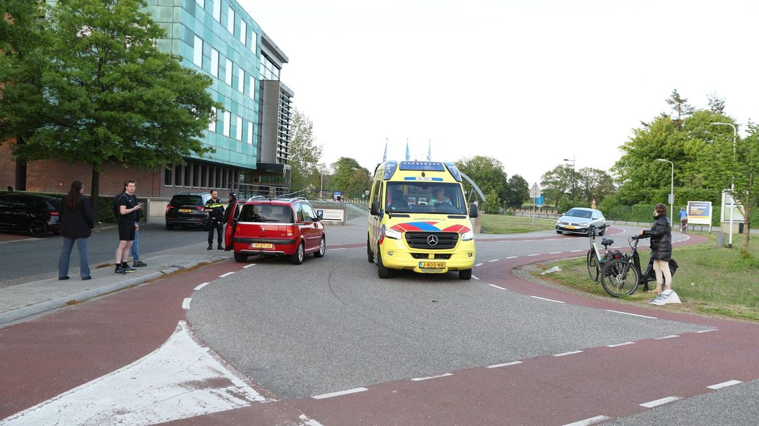 Fietser raakt gewond bij aanrijding met scooter