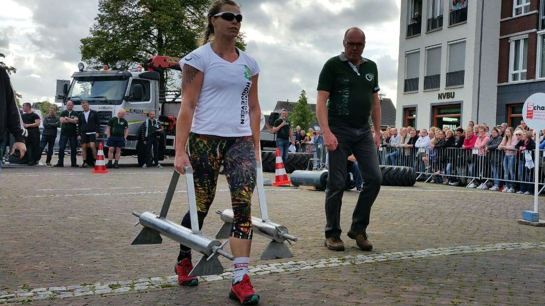 Winnares Monique Hoogeveen samen met haar vader (Rechten: Staffan Meter)