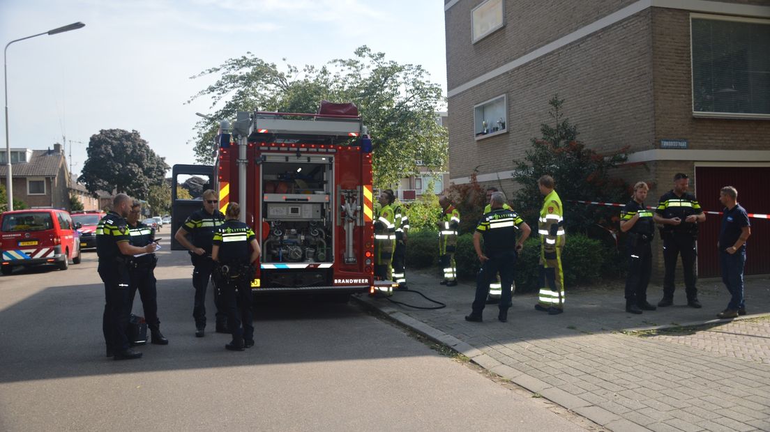Een appartementencomplex aan de Turkooisstraat in Nijmegen is woensdagmiddag uit voorzorg urenlang gedeeltelijk ontruimd geweest. In de kelderbox van het gebouw werden vijftig drugsvaten gevonden,  meldt de politie. Het ging om een partij chemicaliën die waarschijnlijk bestemd was voor de productie van harddrugs.