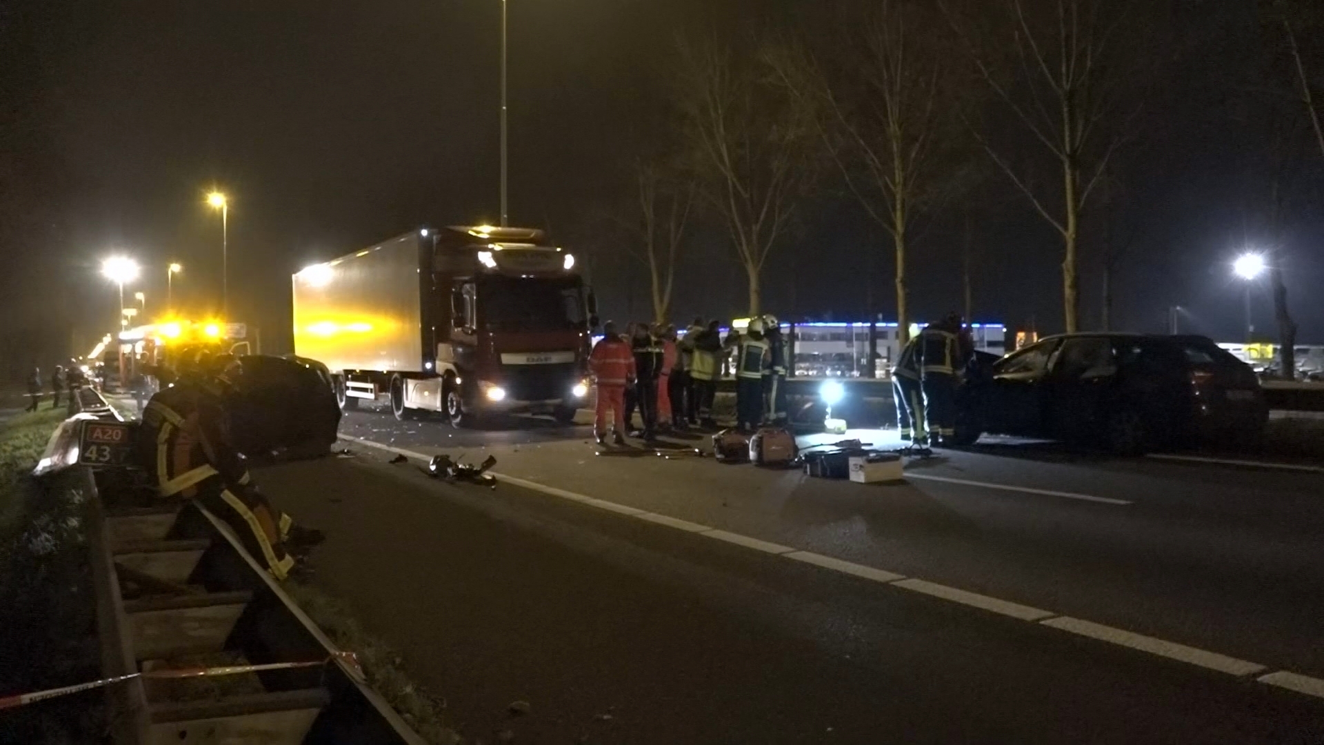 Dode En Zwaargewonde Bij Aanrijding Op A20 - Rijnmond