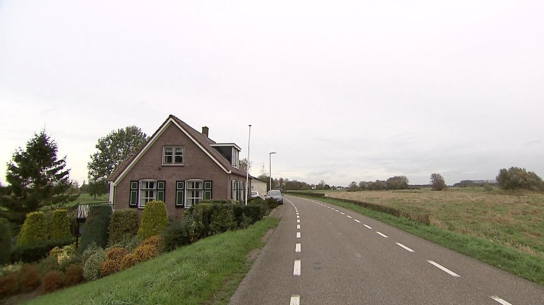 De woning aan de IJsseldijk in Welsum