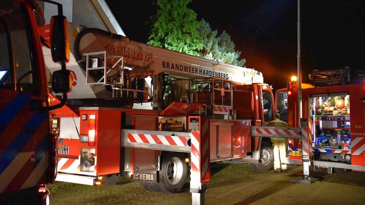 Meerdere brandweereenheden rukken uit voor woningbrand in Sibculo