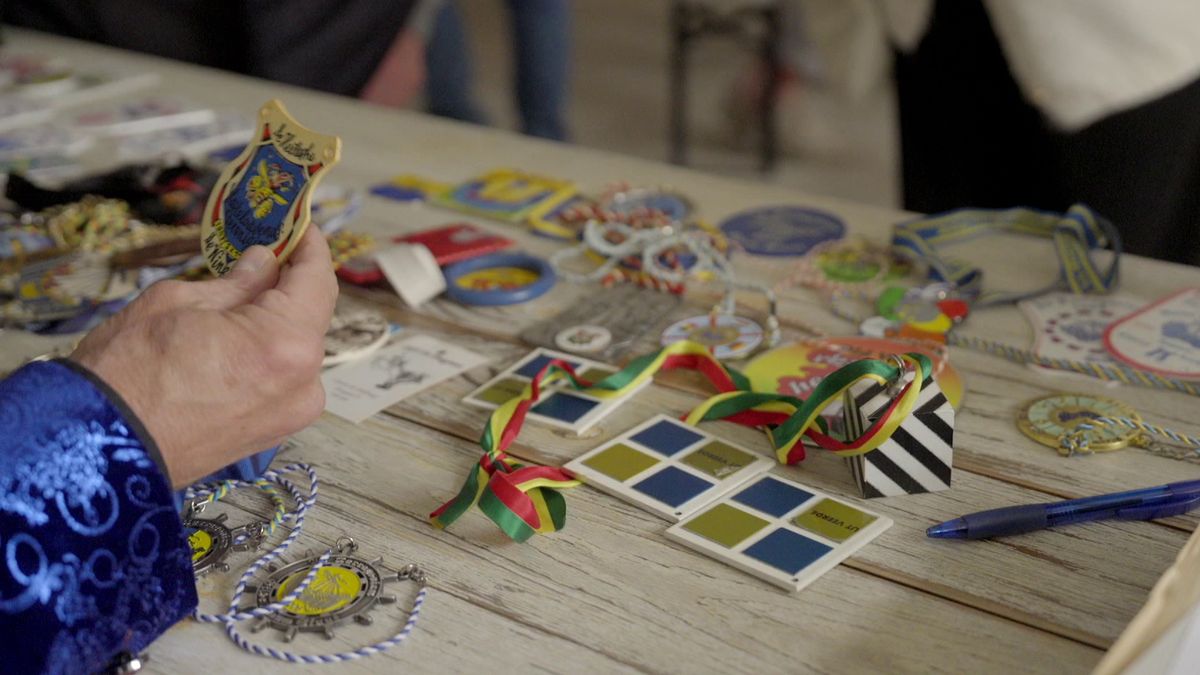 Carnavalshart: carnavalsmuseum Heerlen in oprichting, Bart en Tren, lampionnen in Putte