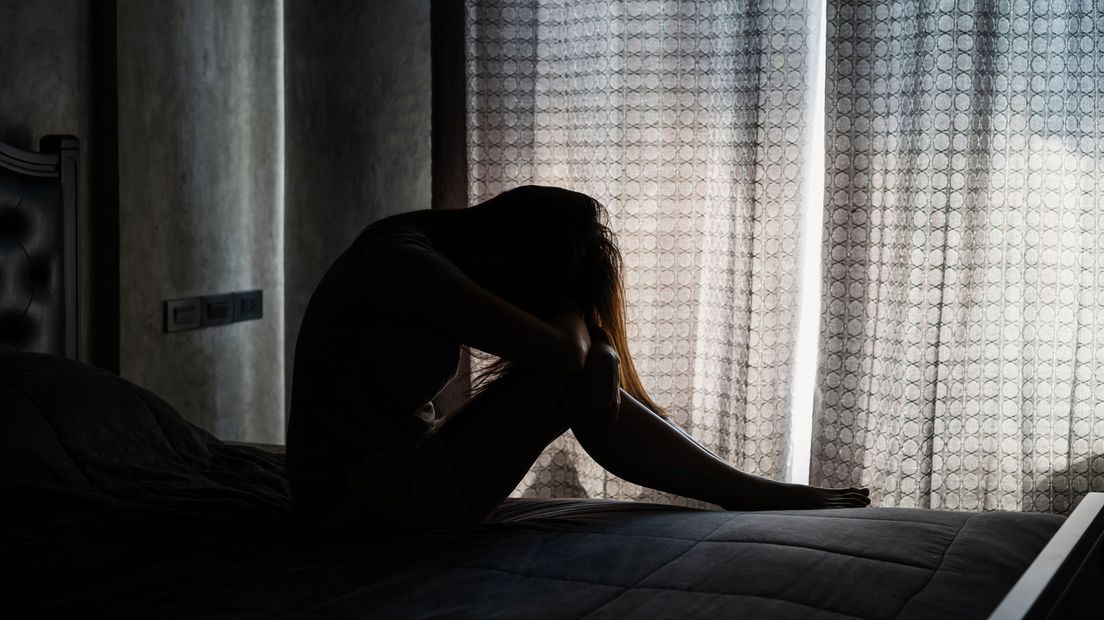Man (27) beweert dat hij 'slaapwandelde' toen hij meisje (17) uit Hengelo misbruikte