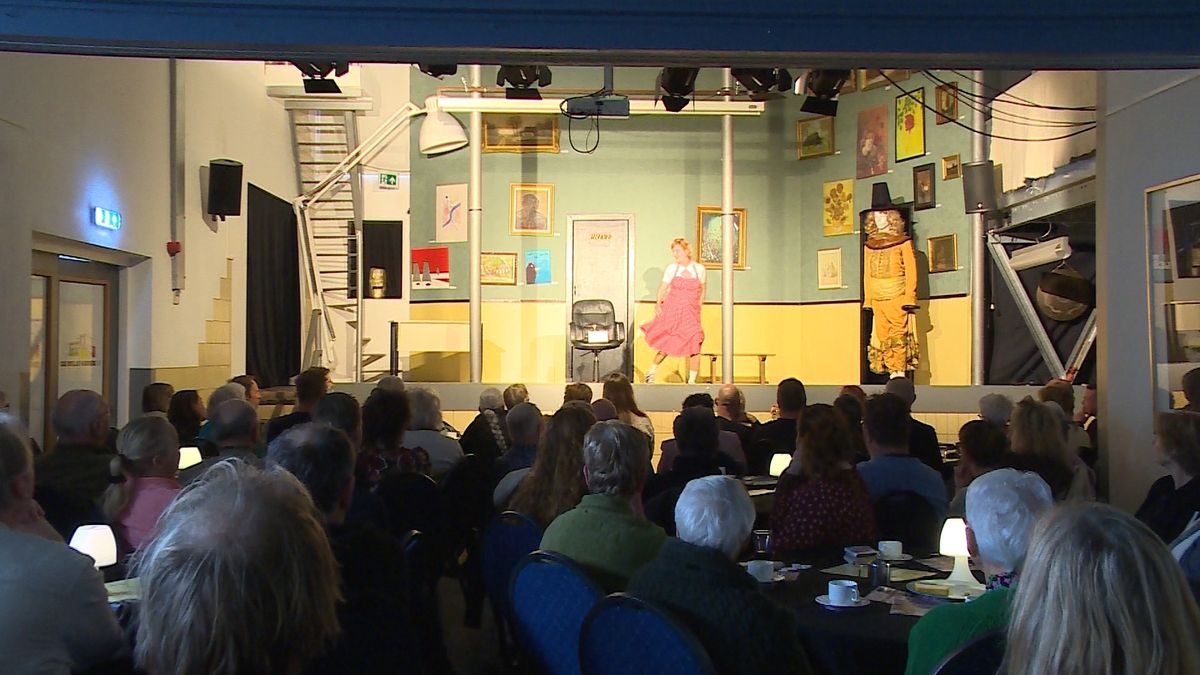 Laatste toneelvoorstellingen 't Ontluikend Bloempje in oude melkfabriek Bunne