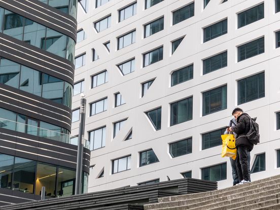 Utrecht wil aantrekkelijke werkgever zijn door ambtenaren studieschuld voordelig te laten aflossen
