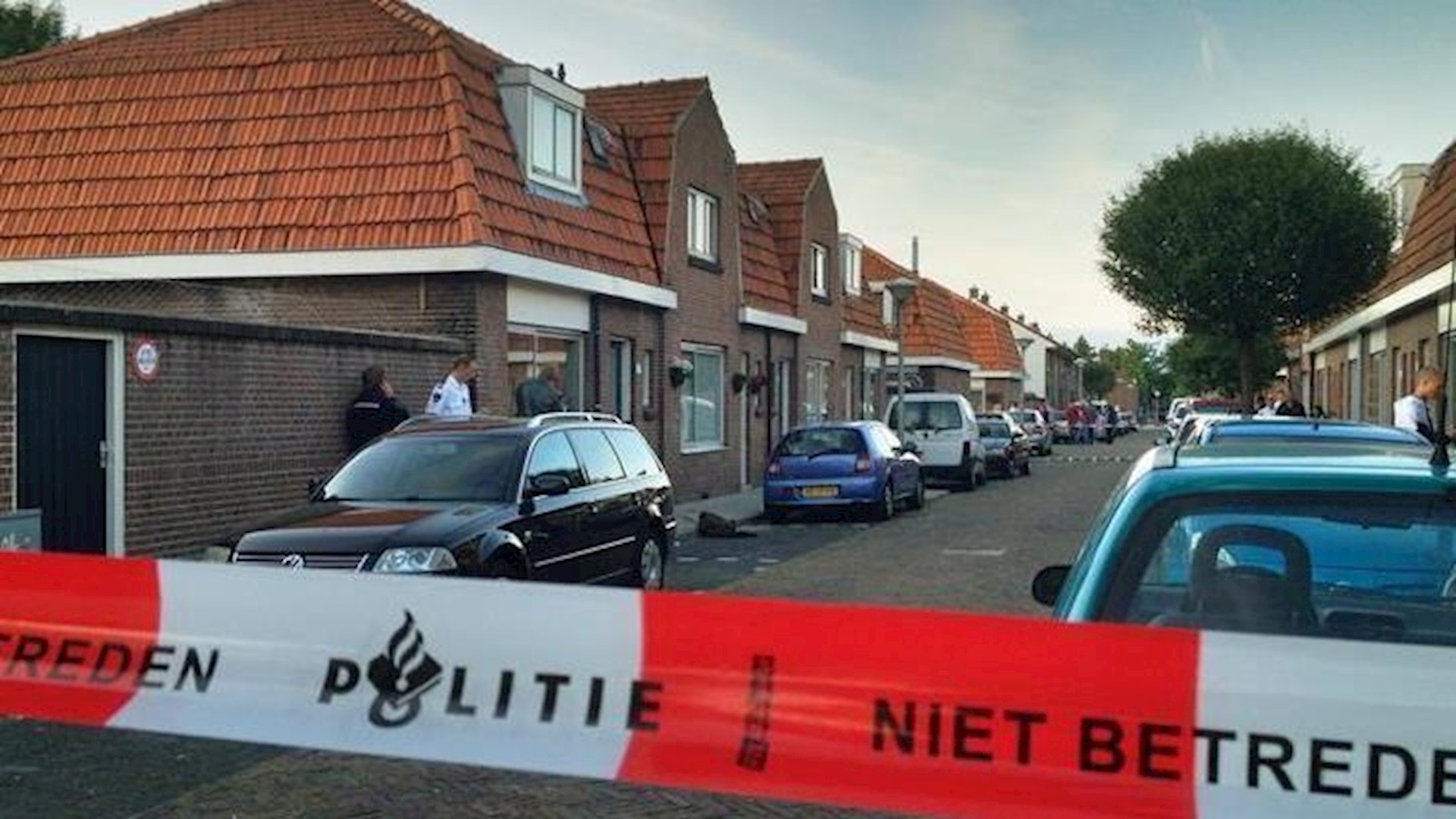 Verdachte Dodelijke Steekpartij Sumatrastraat Zwolle Langer Vast - RTV Oost