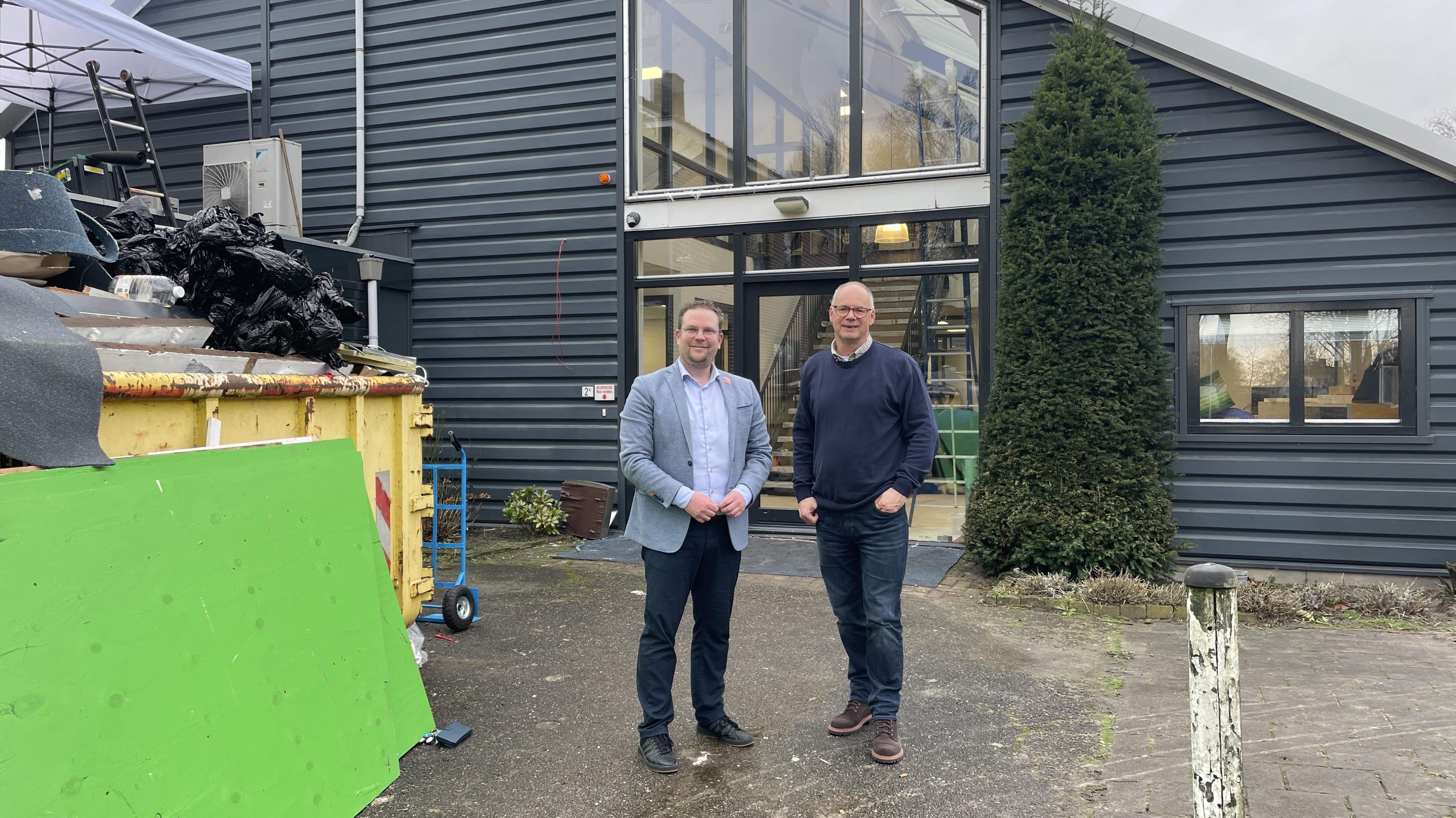 Laatste hand gelegd aan tijdelijke school Nieuwveense Landen in Meppel; na vakantie open