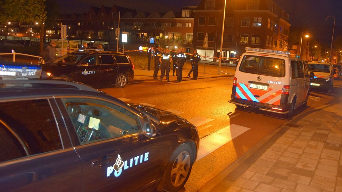 De politie ter plekke op het Lakenplein.