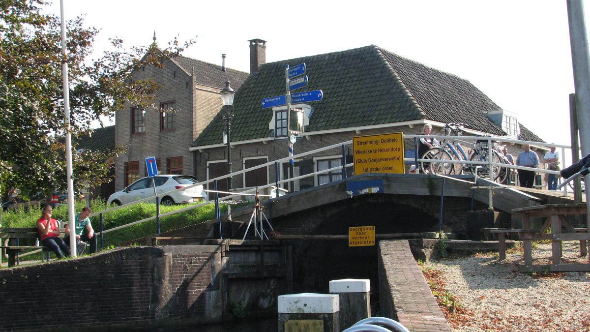 Bewoners praten mee over toekomst Hekendorp