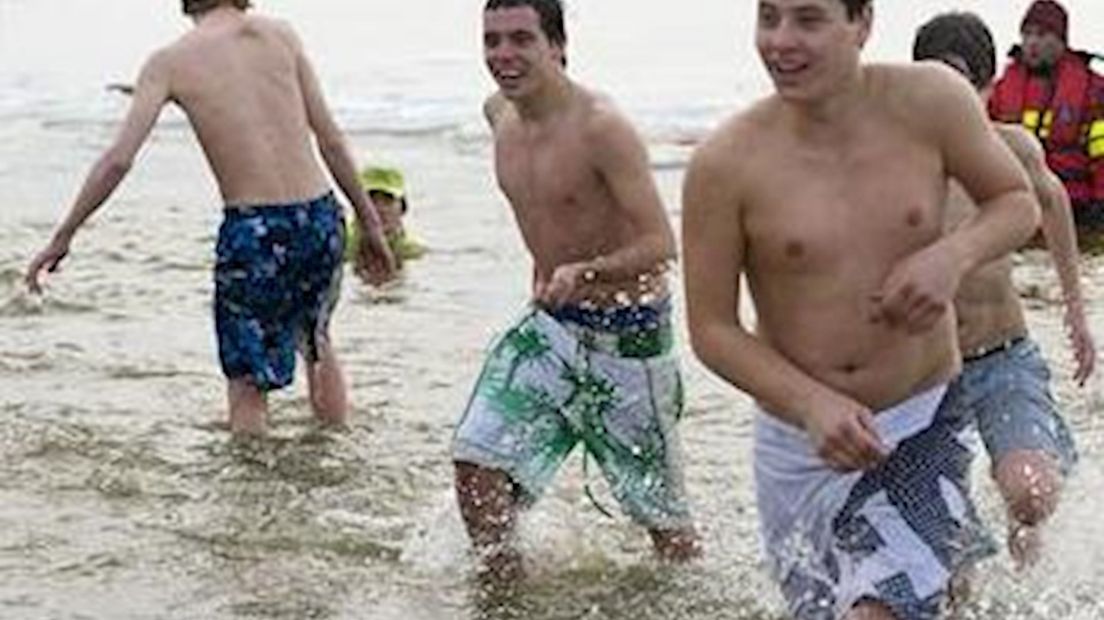 Nieuwjaarsduik Wierden