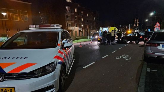 112 Nieuws: Scooter aangereden in Enschede.