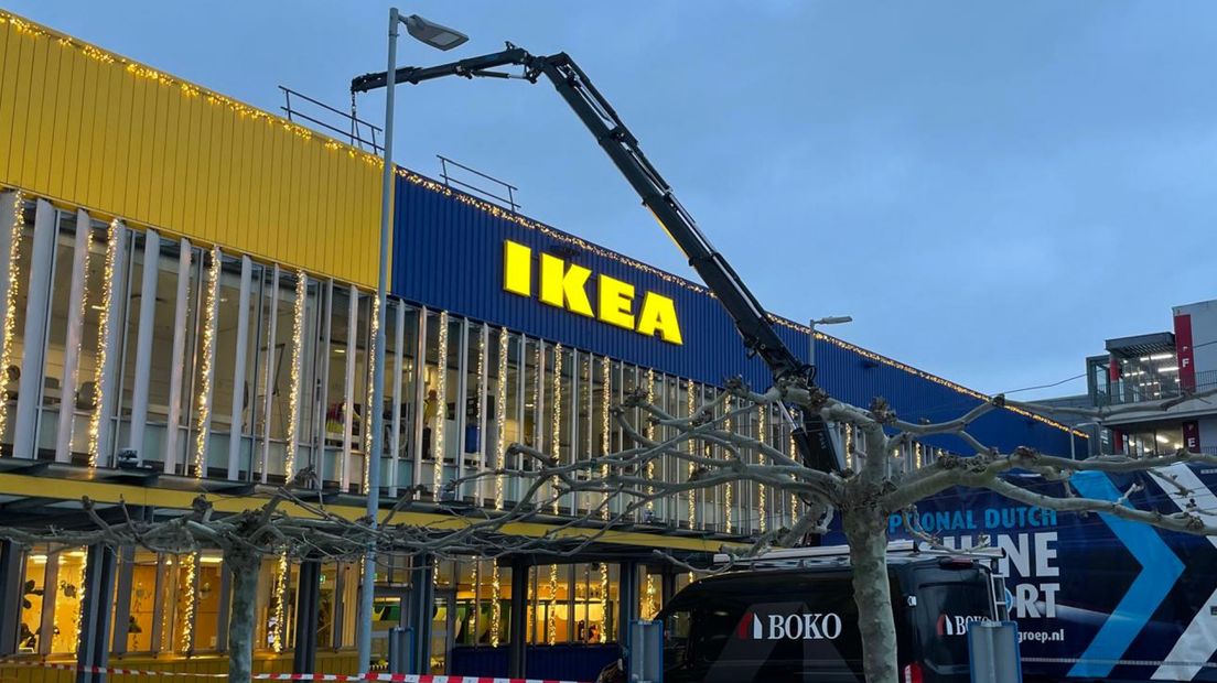 Ikea in Delft donderdag weer open, dak wordt sneeuwvrij gemaakt