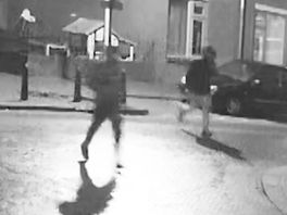 Twee mannen in been geraakt bij schietpartij midden op straat