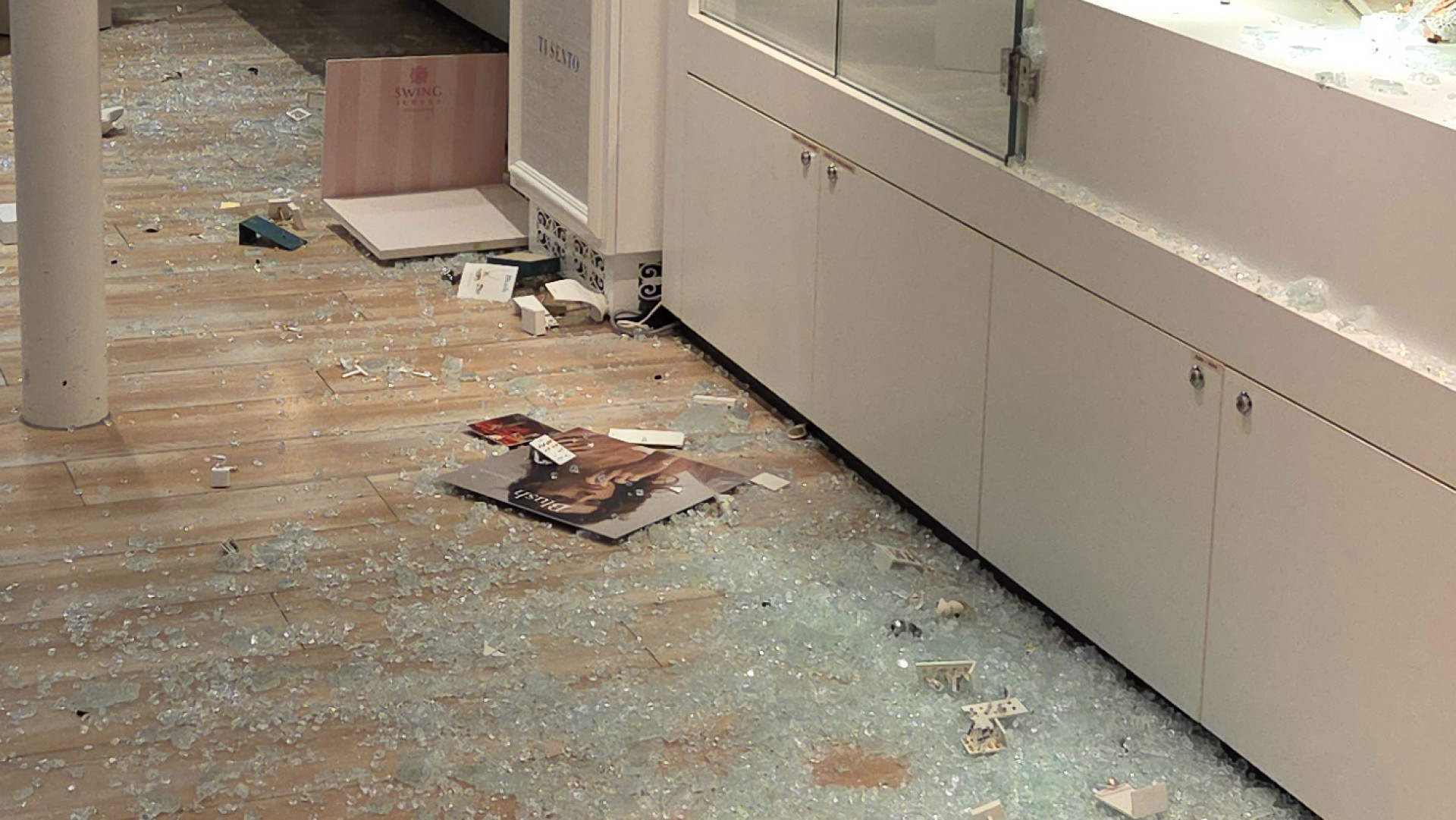 De schade bij de juwelier is groot