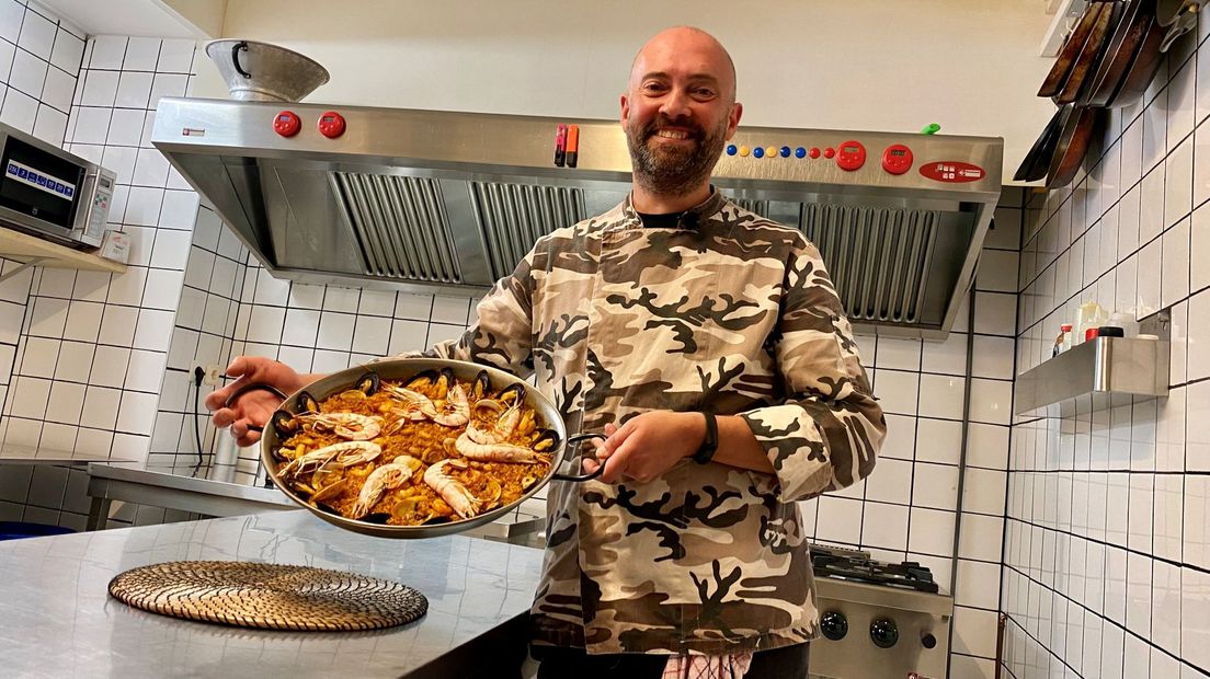 Geslaagde paella kun je volgens Alberto "presenteren" zonder dat het gerecht uit de pan valt