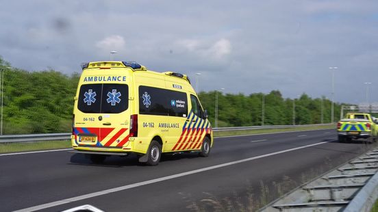 Twee gewonden bij ongeluk tussen Meppel en Staphorst