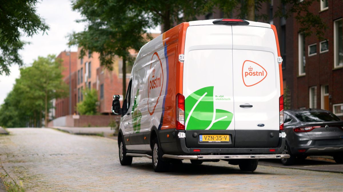 Klaar met verkeerschaos en lange wachtrijen: Rotterdam wil in elke buurt een pakketpunt