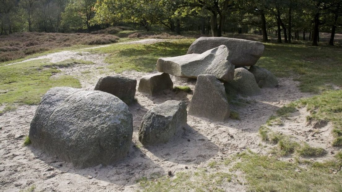 Hunebed D10, bij Gasteren